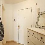 Apartman Cozy Near The Sea With Private Parking *