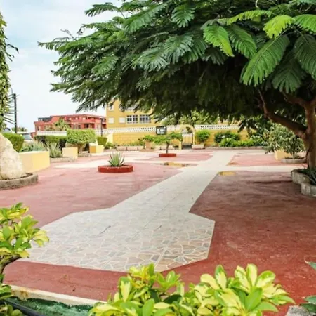 Apartamento Cozy Near The Sea With Private Parking *